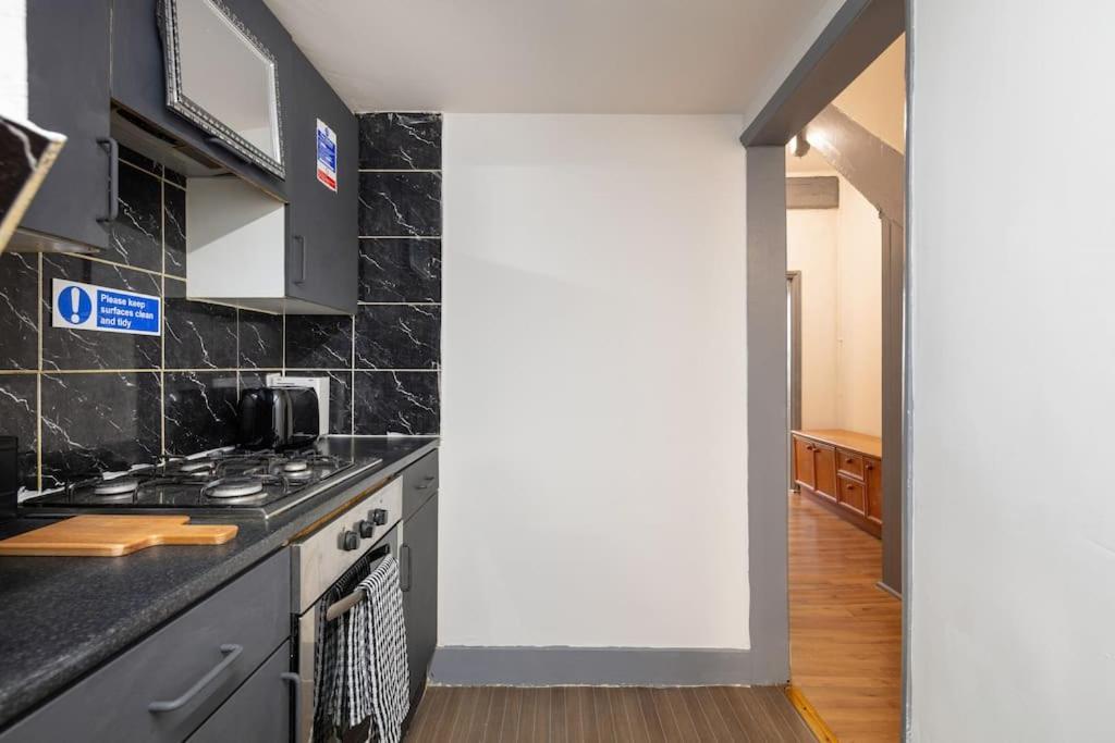 2A - Bright & Airy 2 Bed Flat - 20 Mins To Central Londres Exterior foto
