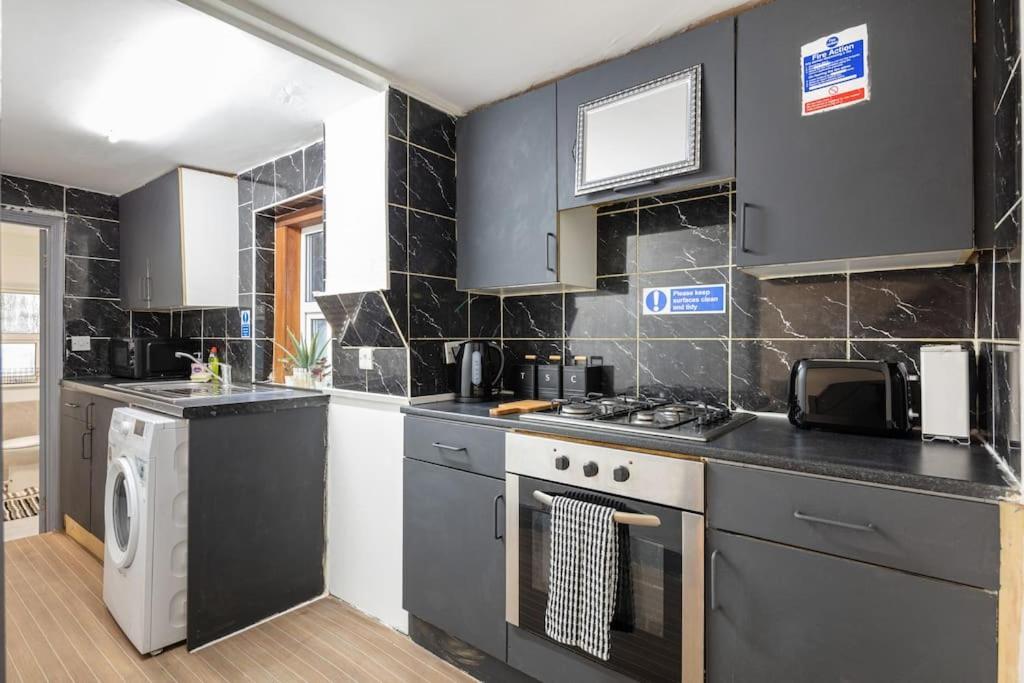 2A - Bright & Airy 2 Bed Flat - 20 Mins To Central Londres Exterior foto